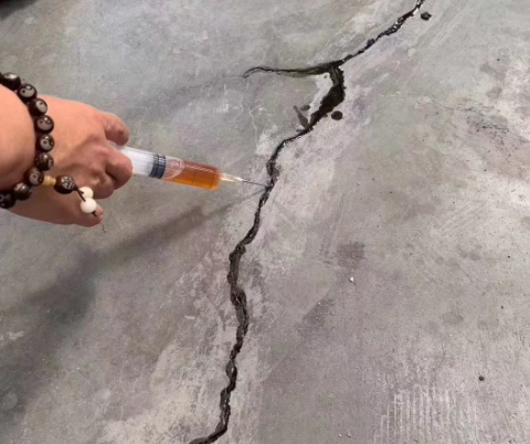 永宁混凝土裂缝修补技术详解​